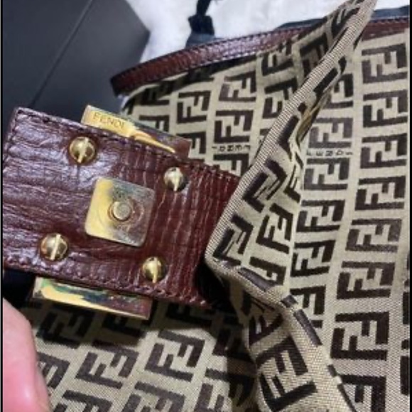 Fendi Zucchino FF sling crossbody flap bag - Picture 6 of 9